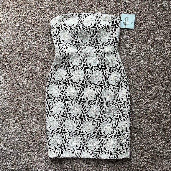 Kate Spade Madison Avenue Daxen Dress - Picture 1 of 16